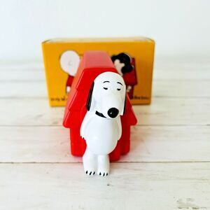 Vintage Avon Snoopy Doghouse New w Box No Shampoo 1969 Empty NEW